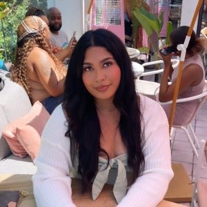 Meet your Posher, Paulina